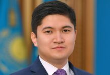 Президент освободил от должностей 4-х чиновников, ставшими депутатами Курултая